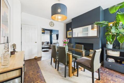 CAM02854G0-PR0403...