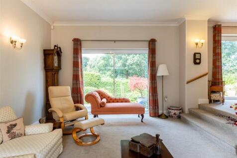 9 Orchard Dene-014.jpg