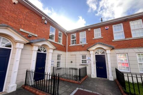 Office to rent in harrogate