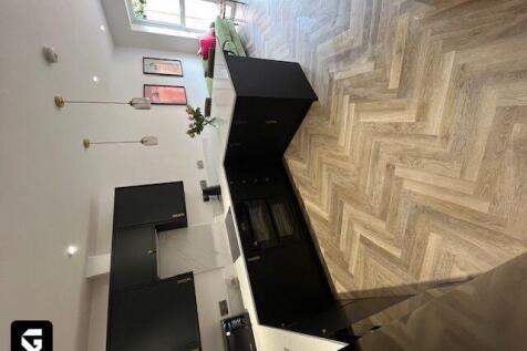 I GBP180pppw Including Bills I NEW 4 bed bungalow I Available Now