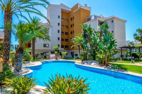apartment-punta-prima-la-entrada