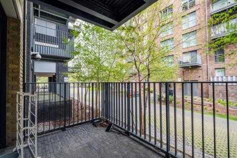 G02_Serapis_House...