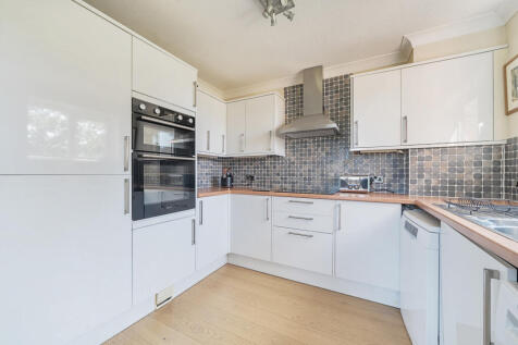 1339640-10-689f28...