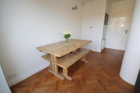 OA Dining Area i.JPG