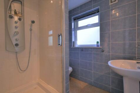 GROUND FLOOR SHOW...