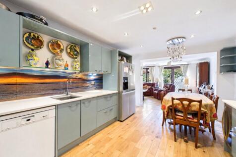 Kitchen/Dining