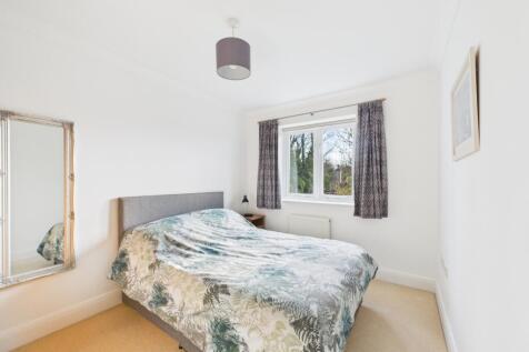 CAM05546G0-PR0051-STILL046