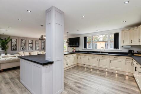 Kitchen/Family Room