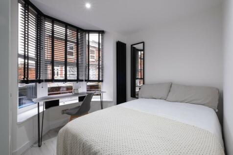 5 Bedroom House in LN1 1QP