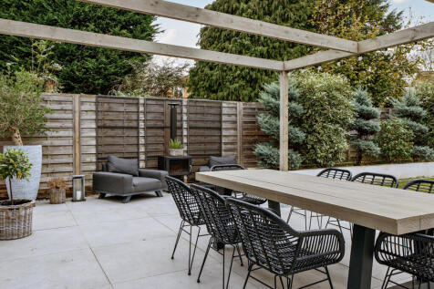 1383560-9-691f30e...