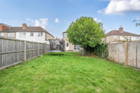 1369945-5-68ef76d...