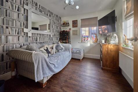 Family Room to Front