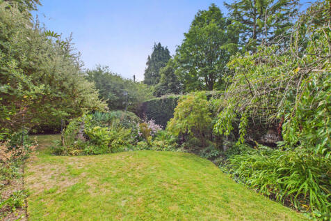 CAM02909G0-PR0466-STILL006