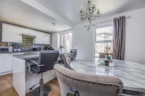 Windsor Road, Gosport-Small-PorticoMarketing-Nexa-
