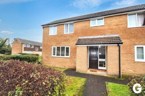 Flat in BH24 3BE