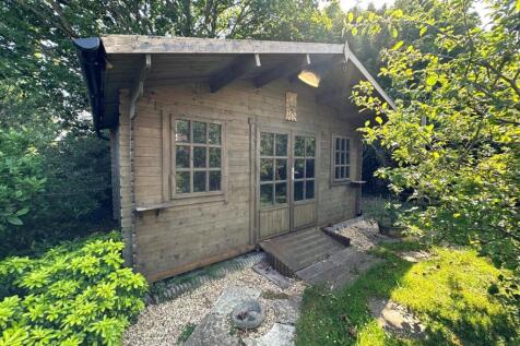 SUMMER HOUSE.jpg
