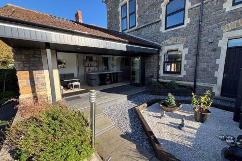 Bi-folding doors and garden