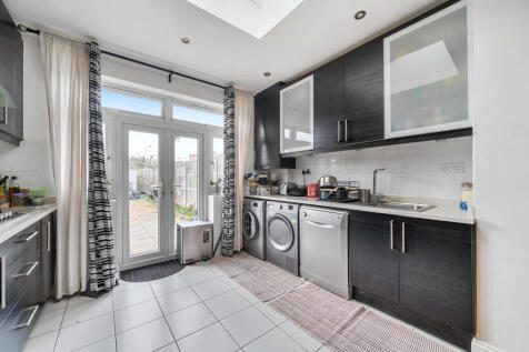 1383219-7-691dfd4...