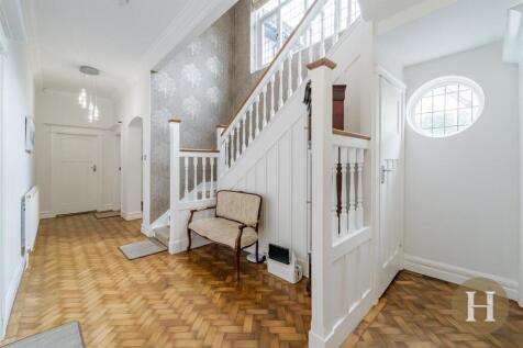 7 bed, 3 bath Detached in Birmingham - Photo 27