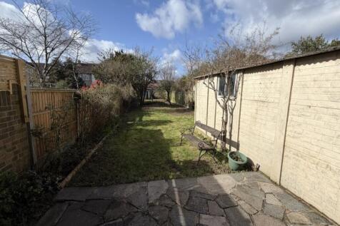 33 sunningdale garden 3
