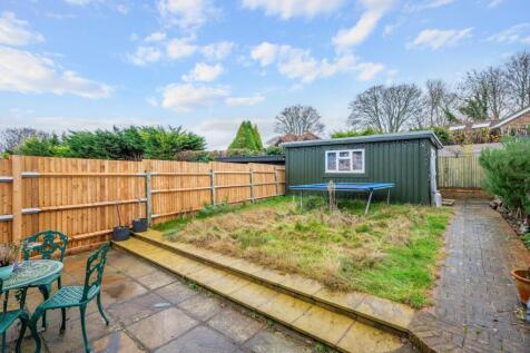 ASHURST ROAD (10).jpg