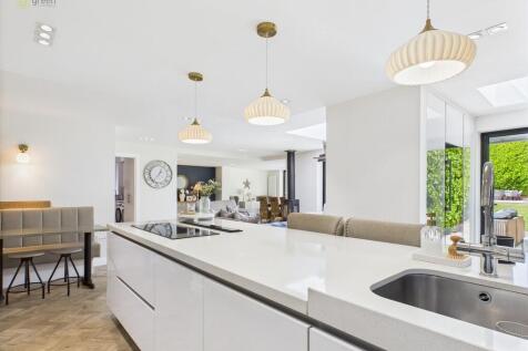 CAM03830G0-PR0148...