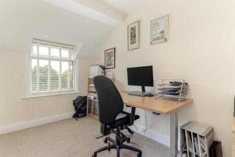 Bedroom 4 - Study.jpg