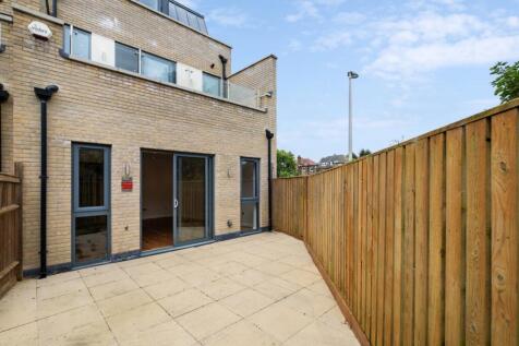Gunnersbury Mews