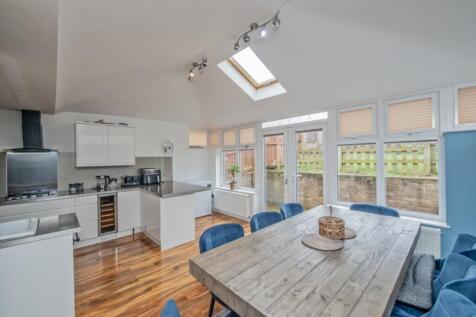 Kitchen/Family Room
