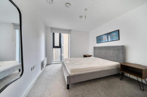 1372133-5-68fa037...