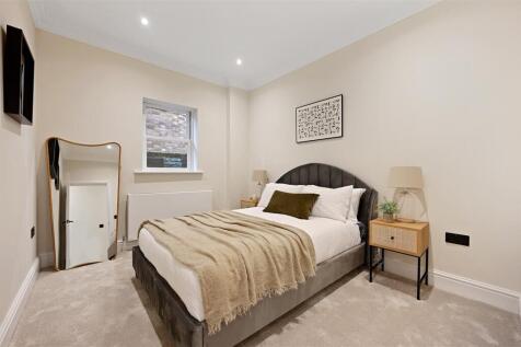 BCAR - 15b Grange Park - BedroomB3 (1).JPG