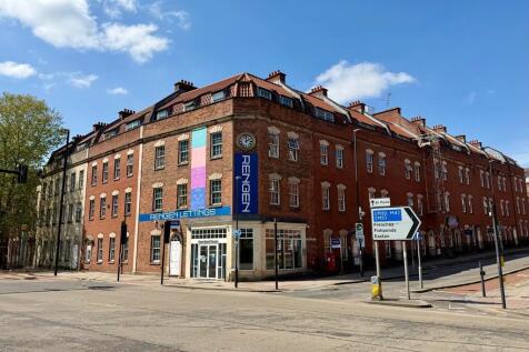 SUMMER OFFER - £800 CASH BACK ON YOUR RENT ALL BILLS INCLUDED - 2026 STUDENT PROPERTY - Berkeley Estates & Management are pleased to offer for rent this well situated studio apartment situated within
