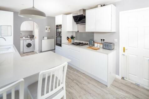 Kitchen-Dine-Brkfast