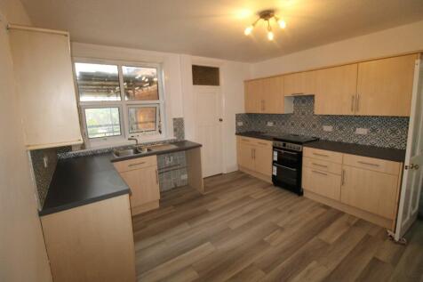 3 Bedroom Flat in BN21 1SD