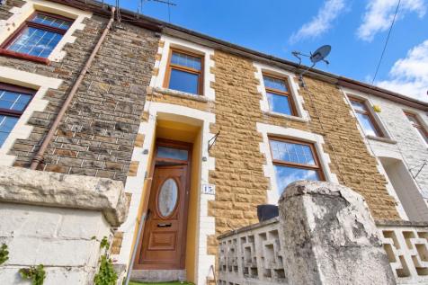 4 Bedroom Terraced in CF39 0HS