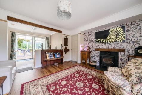 Lounge view to Conservatory.jpg