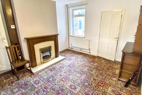 Rear Reception/Dining area