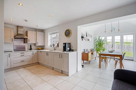 kitchen living di...