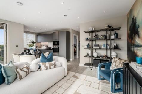 Show Apartment No.70 -