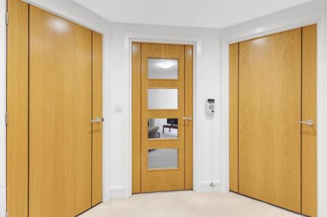 11-b104CH_22CRAYSHAWCOURT_RG48EQ_MCS83865_-49-medi