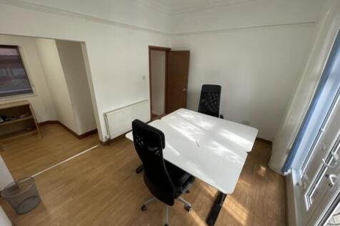 Office to rent in ilkley