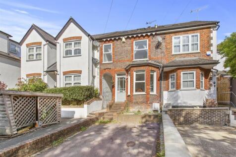 27 Pinions Road, HP13 7AS-15.jpg