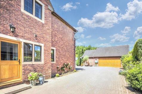 Side Of Property Leading To Garage And Rear Garden