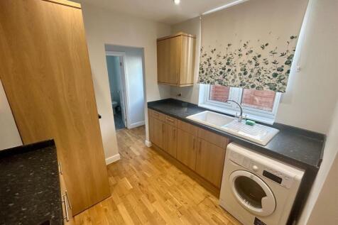 kitchen 2.jpg