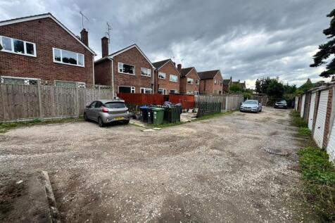 Private Road to Rear of property