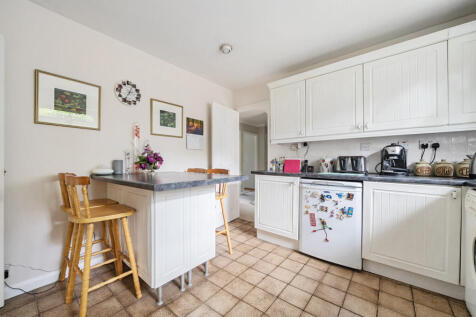 1300549-17-683707...