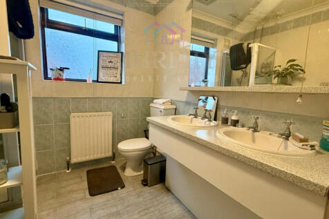 WhatsApp Image 2025-12-23 at 12.20.23 (9).jpeg