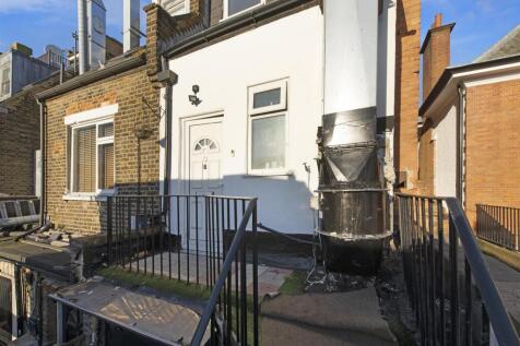 51914 Hi res (12).jpg