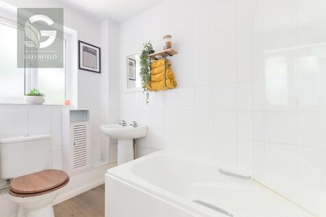 Spring Mews, off Old Schools Lane, Ewell Village, Epsom, KT17 1TW