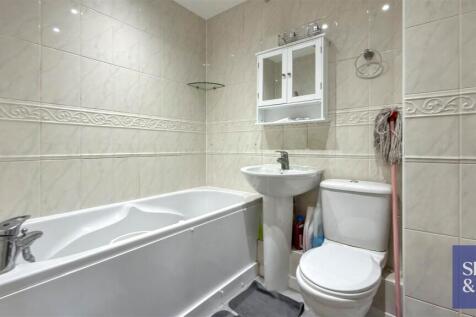 Bathroom.jpeg
